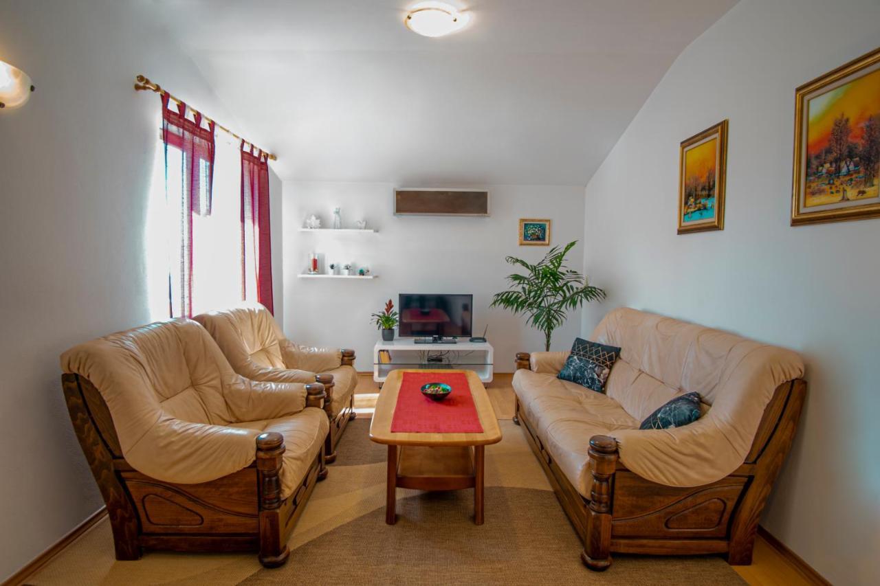 Apartman Luka Fažana エクステリア 写真